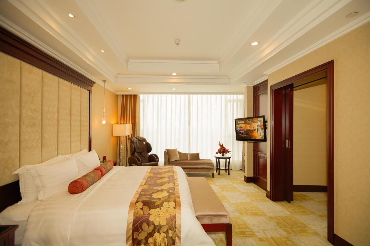 Soluxe Hotel Guangzhou - Registration Service And Free Shuttle Bus To Canton Fair Complex Bagian luar foto